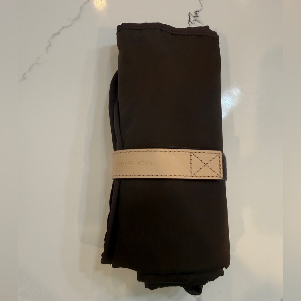 Michael Kors Travel Roll with Beige Strap